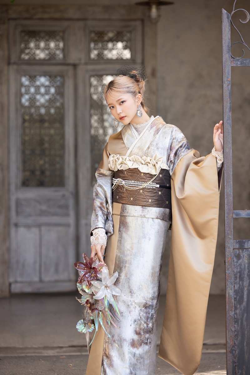 合繊振袖ラフィネモカ GF-85　ブルックリン・ゴールド【ﾎﾜｲﾄ】 - 画像 (14)