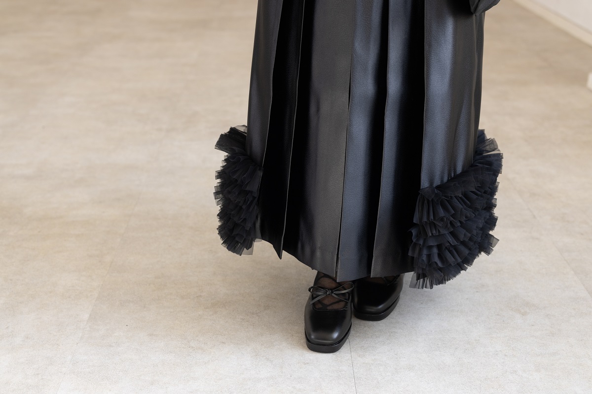 ラフィネモカ二尺袖/卒業袴 金彩クラシカルRM-193/RH-111【ブラック/ブラック】 - 画像 (8)