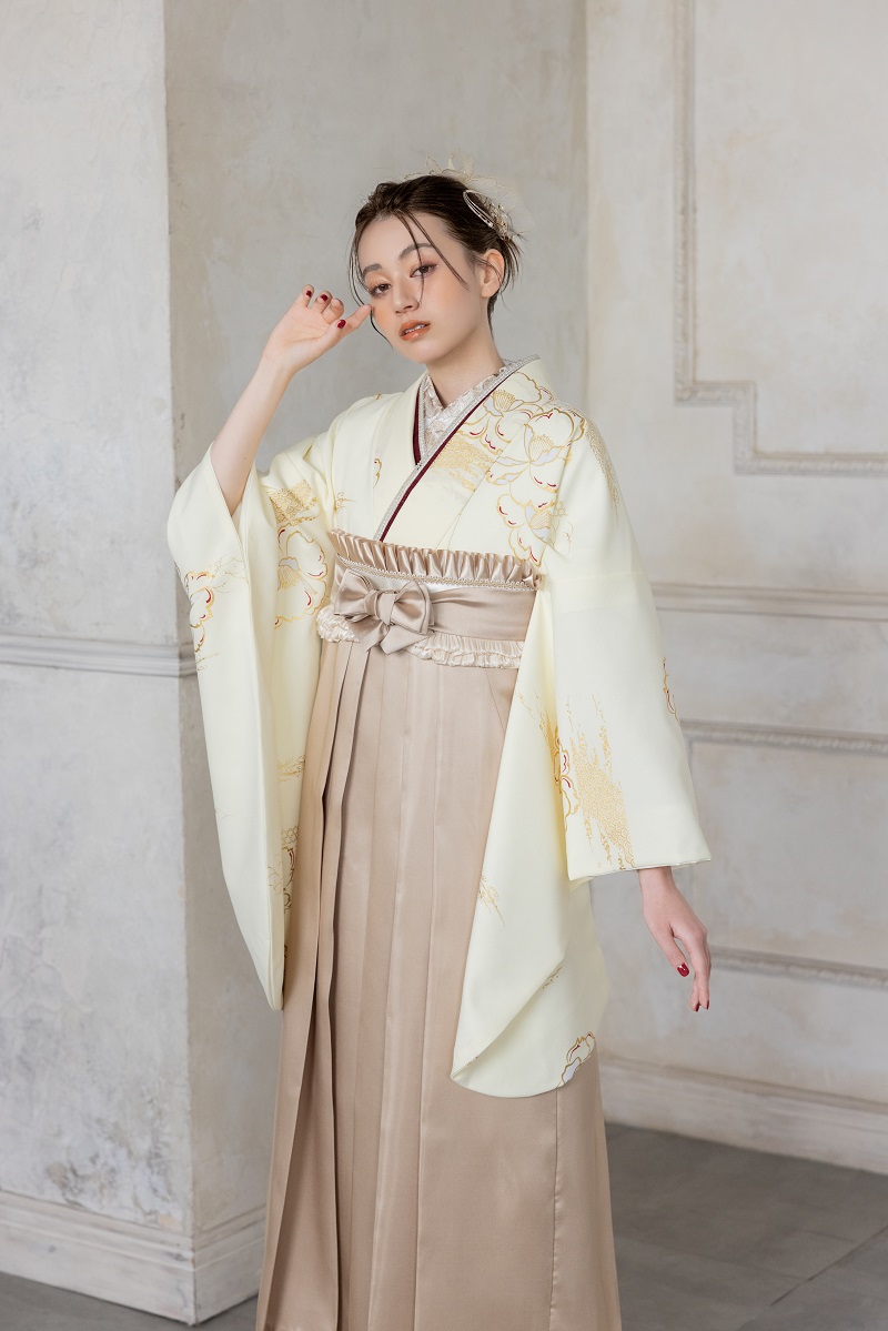 ラフィネモカ二尺袖/卒業袴 金彩クラシカルRM-203/RH-113【ホワイト/ゴールド】 - 画像 (4)