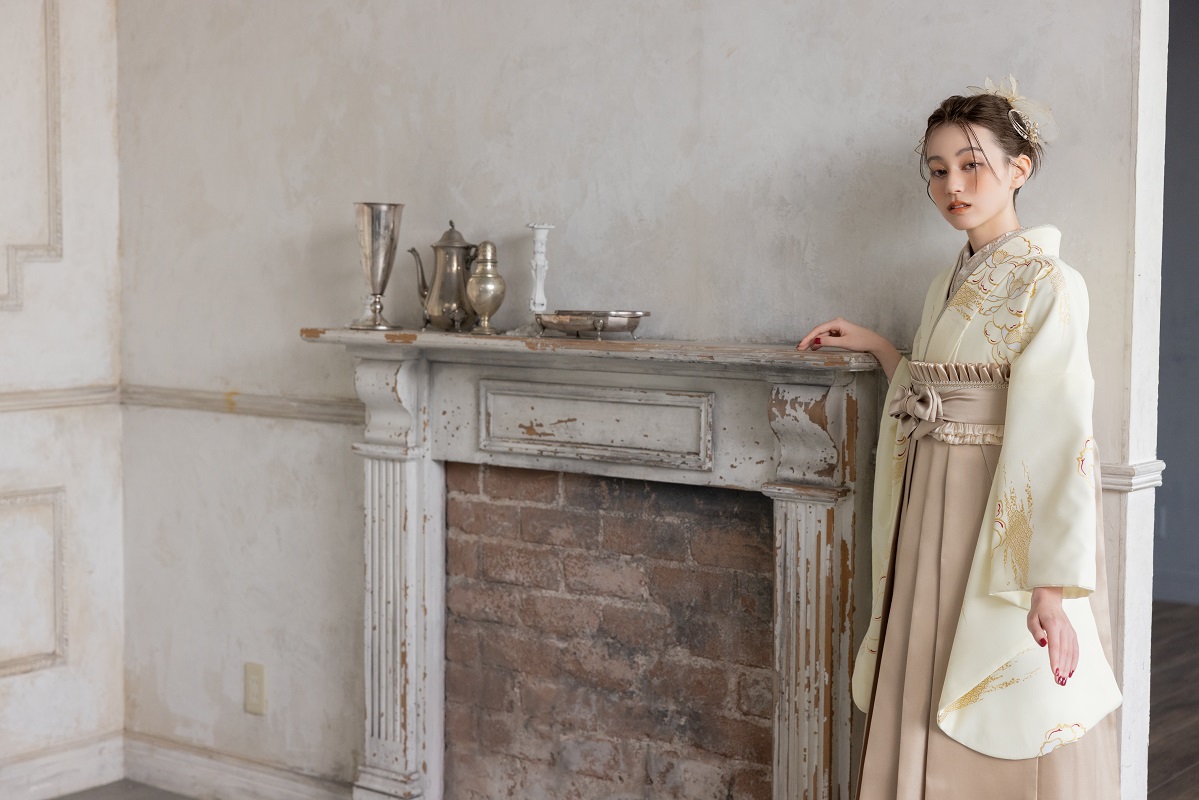 ラフィネモカ二尺袖/卒業袴 金彩クラシカルRM-203/RH-113【ホワイト/ゴールド】 - 画像 (6)