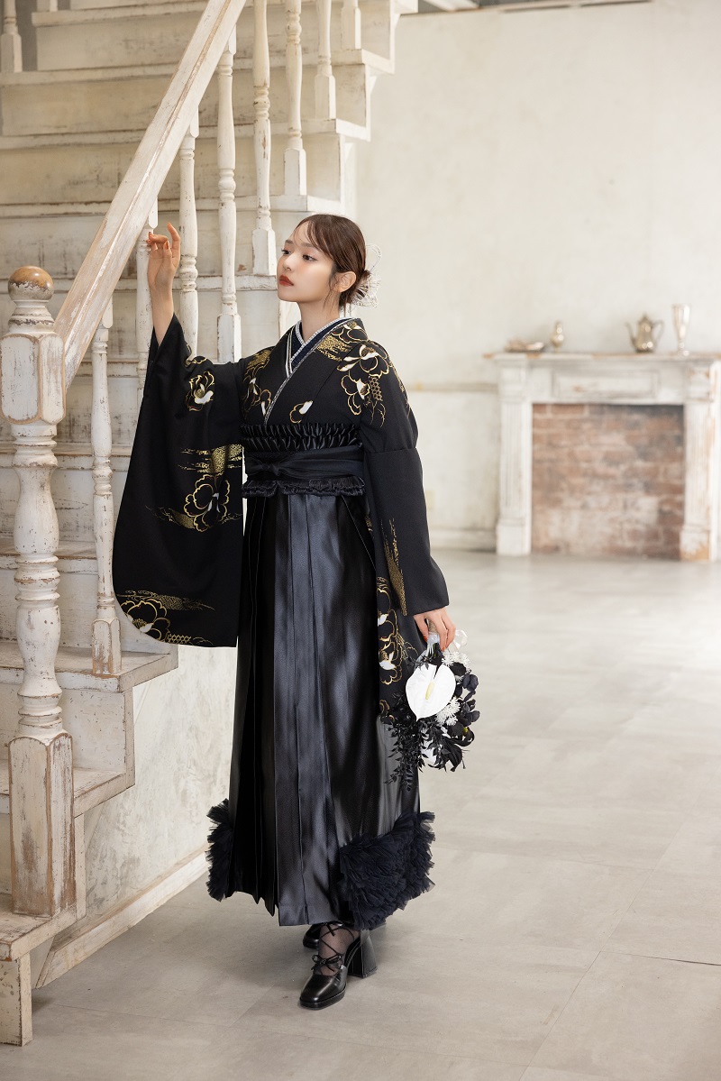 ラフィネモカ二尺袖/卒業袴 金彩クラシカルRM-193/RH-111【ブラック/ブラック】 - 画像 (3)