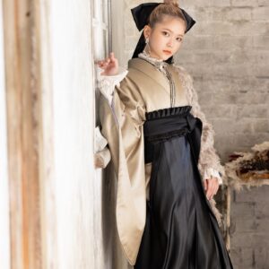 ﾗﾌｨﾈﾓｶ二尺袖/卒業袴　シャギーモンブランRM-208/RH-111【ｺﾞｰﾙﾄﾞ/ﾌﾞﾗｯｸ】